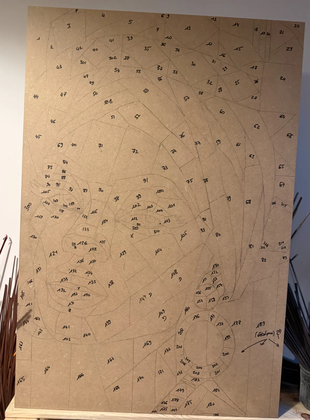 Étude au crayon pour le portrait Éclat d'ébène, en marqueterie de paille de seigle
