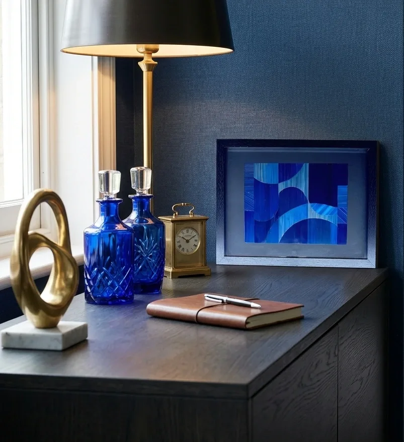 Arcs-en-bleu mis en scène dans un intérieur